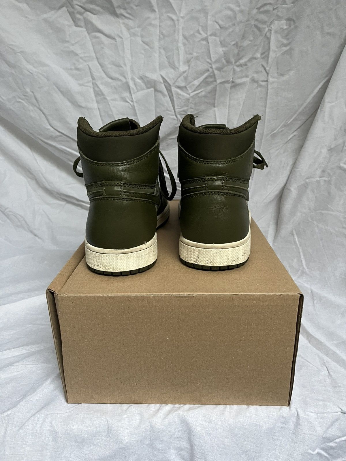 Nike Nike Air Jordan 1 OG « Olive Canvas »🫒 Size US 8.5 / EU 41-42 - 4 Thumbnail