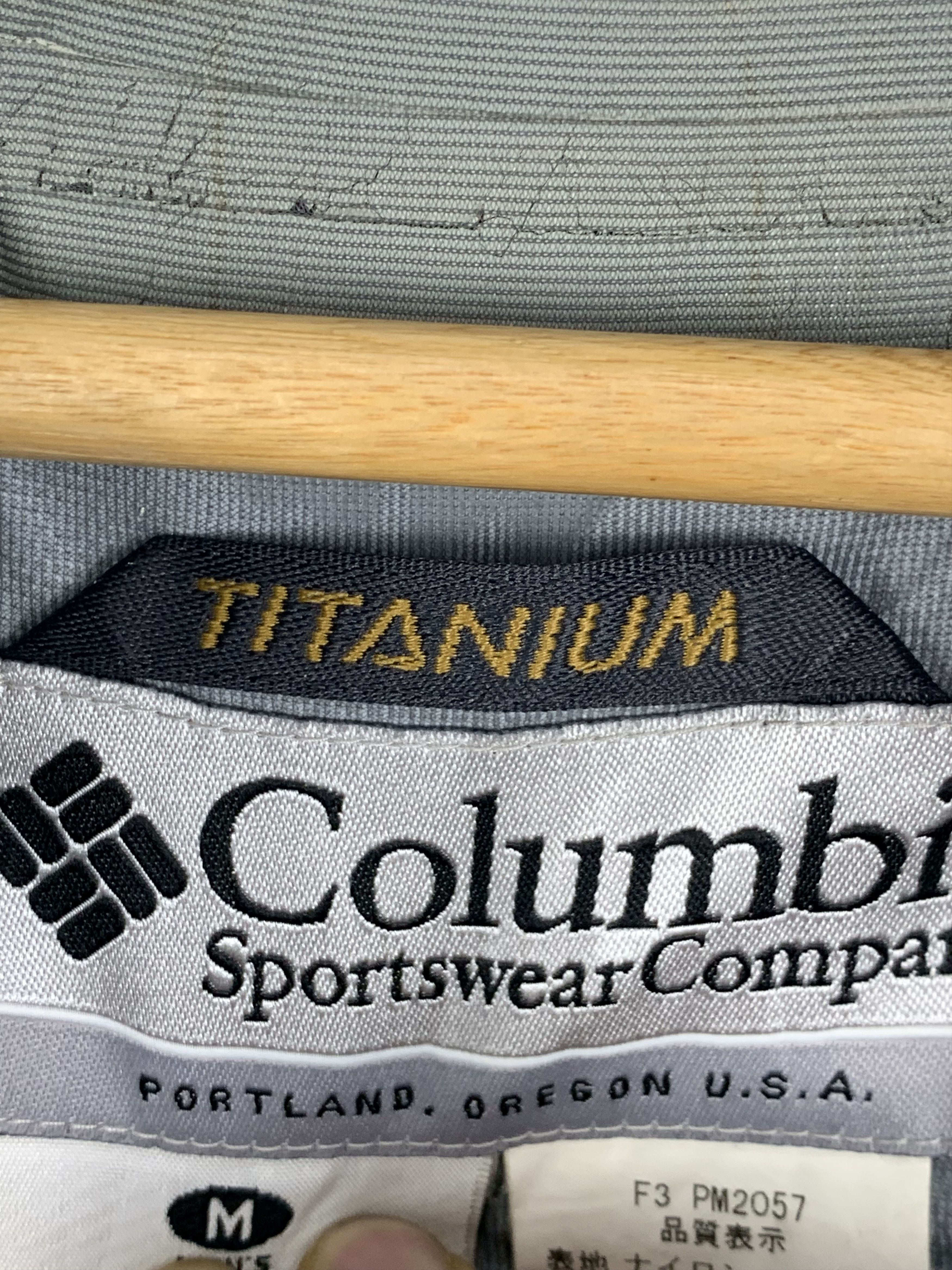 Columbia Vintage Columbia Hoodie Waterproof Zipper Jacket J1452 Size US M / EU 48-50 / 2 - 7 Thumbnail
