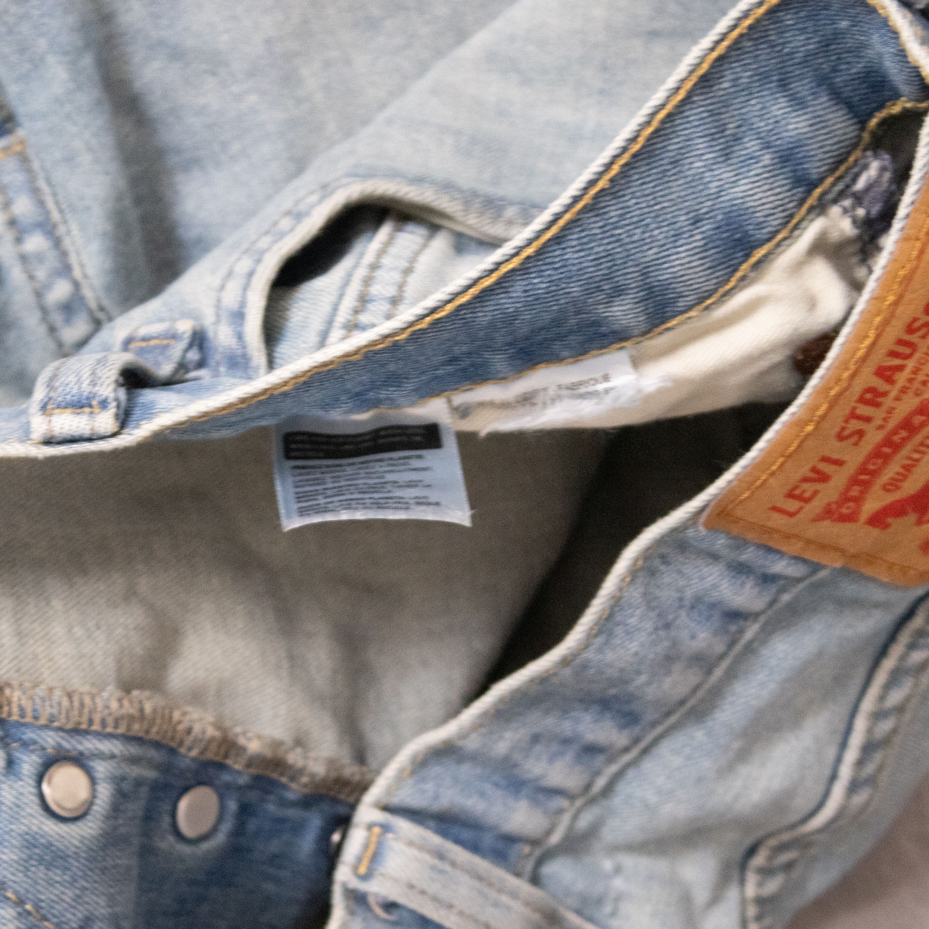 Levi's Levis 501 Straight Legged Distressed Midwash Denim Pant’s Size US 34 / EU 50 - 9 Thumbnail