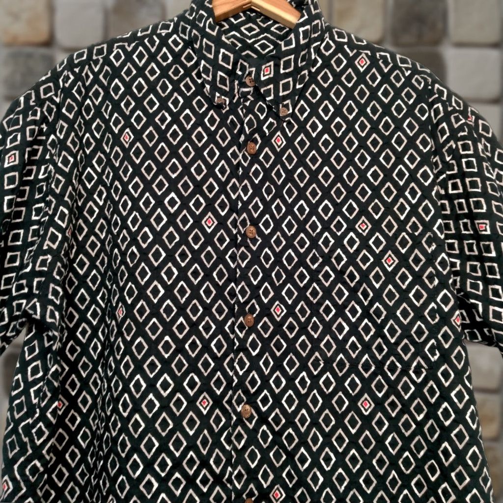Ocean Pacific VINTAGE Ocean Pacific 90s Shirt Men Large Blue Button-Up Geometric Surf Boho Size US L / EU 52-54 / 3 - 1 Thumbnail