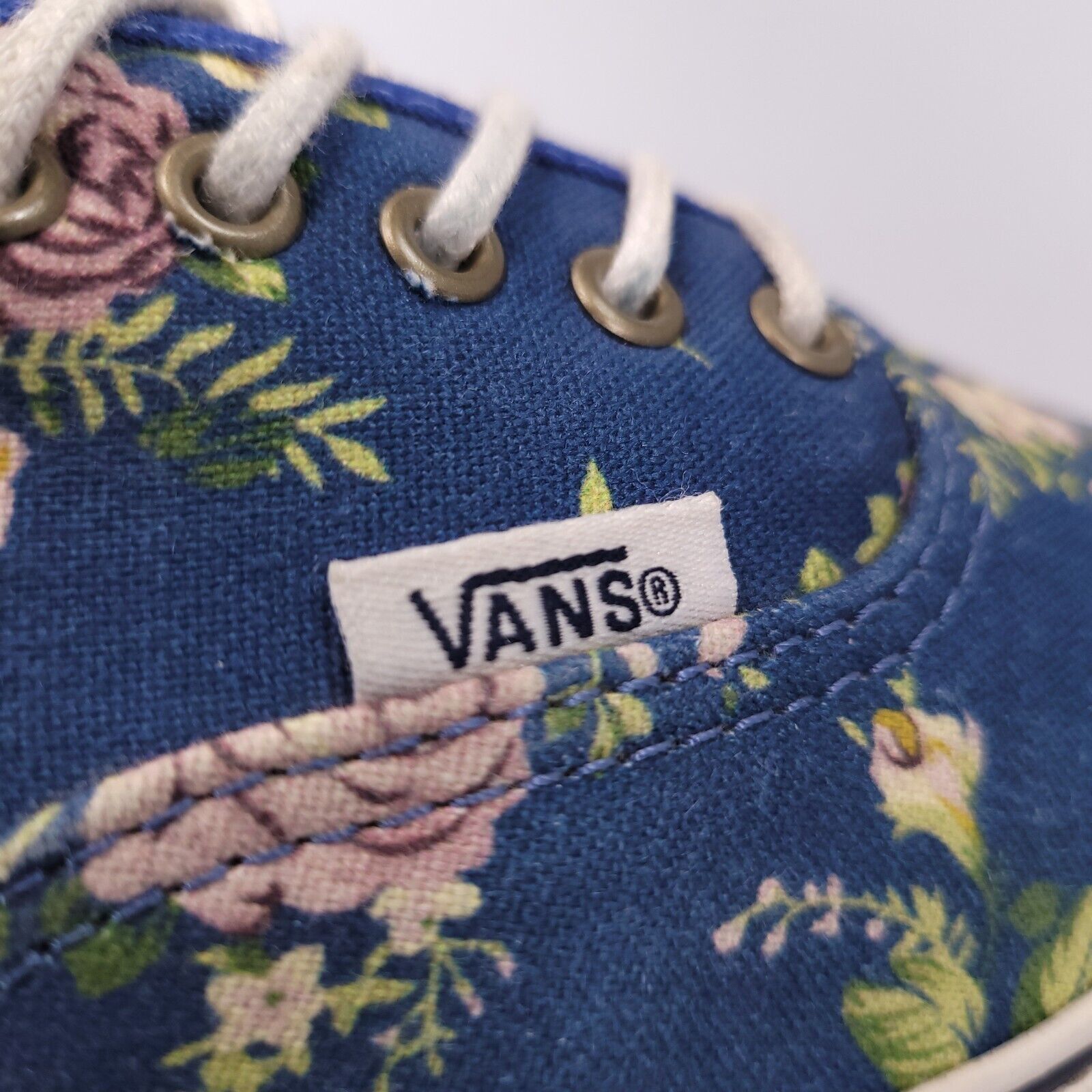 Vans Vans Off the Wall Shoe Womens Size 6 Men 4.5 T375 Blue White Size US 6 / IT 36 - 8 Thumbnail