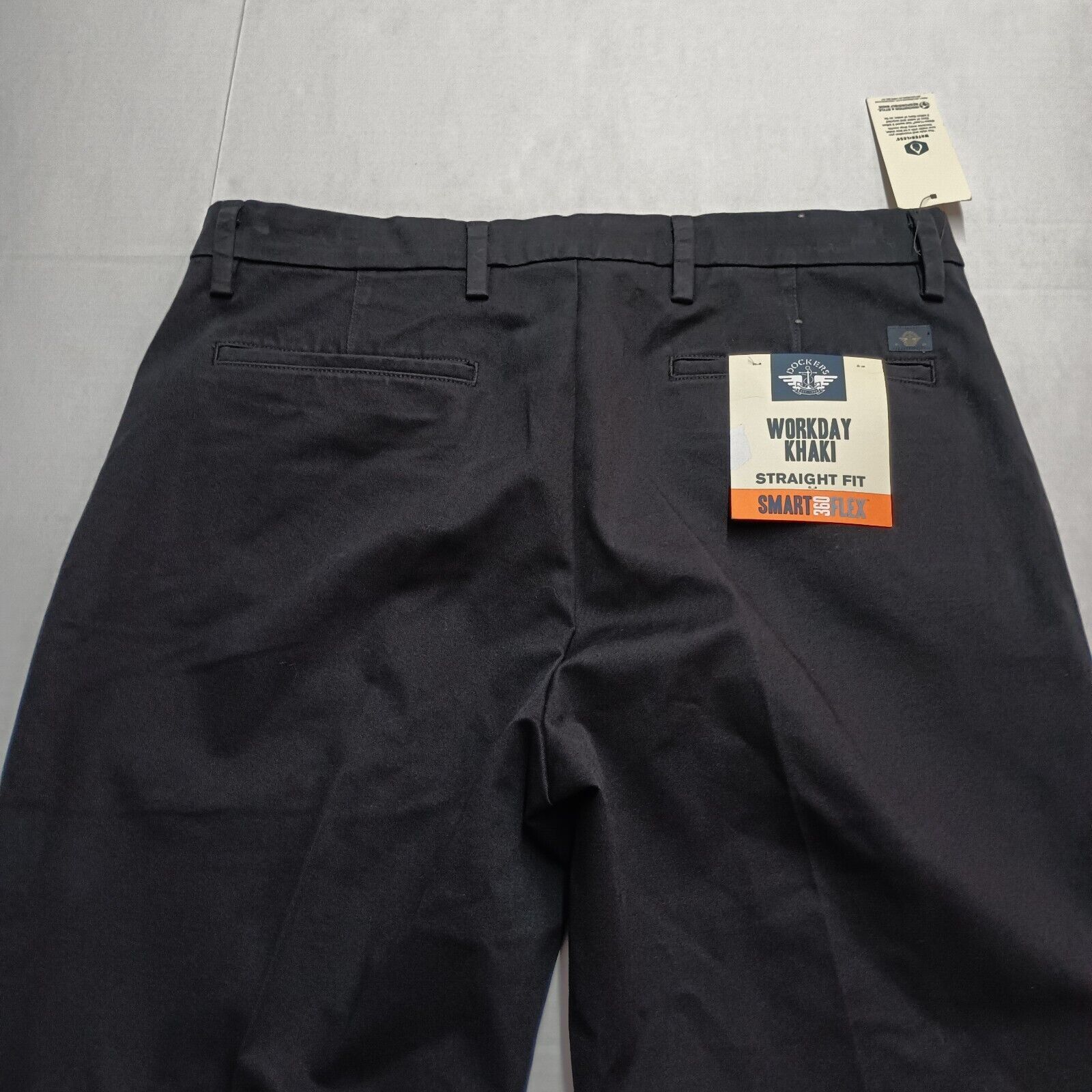 Dockers Dockers Khakis Men's 36x29 Black Straight Fit No Wrinkles Size US 36 / EU 52 - 9 Thumbnail