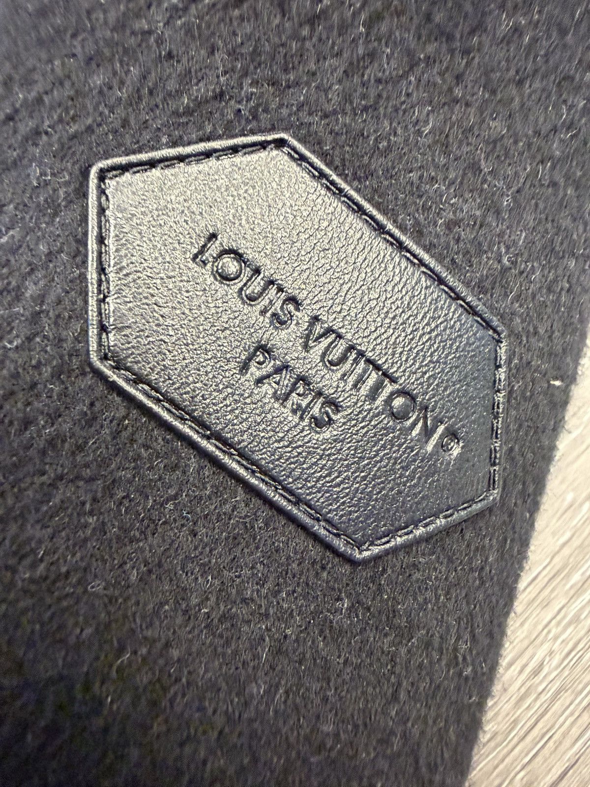 Louis Vuitton Louis Vuitton Hooded Wrap Coat Size US M / EU 48-50 / 2 - 3 Thumbnail