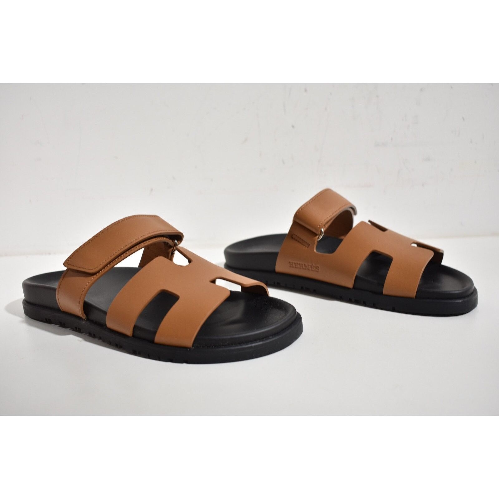Hermes Hermes Chypre Sandal Natural Brown Leather Black Strap Size US 9.5 / IT 39.5 - 4 Thumbnail
