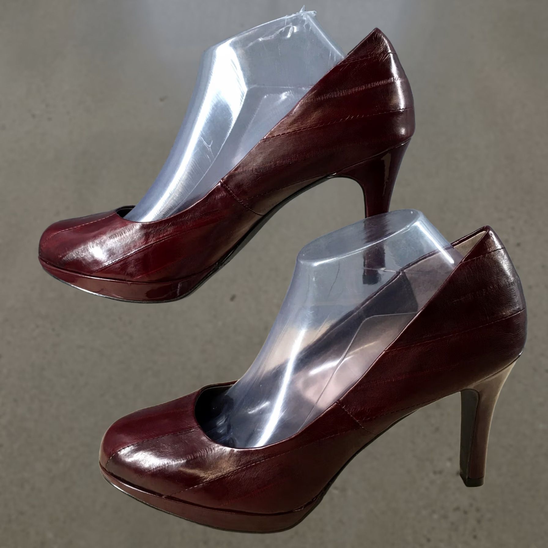 Vintage Moda Spana Womens 10 M Dress Pump High Heels Slip On Red Faux Leather Shoe Size L / US 10 / IT 46 - 1 Thumbnail