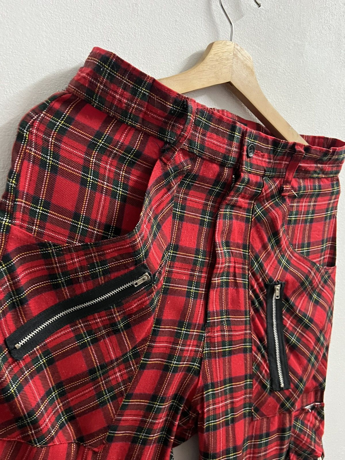 Band Tees × Punk and Yo × Seditionaries Red Tartan Bondage Punk Rock Metal Short Darkwear Pants Size US 29 - 2 Thumbnail