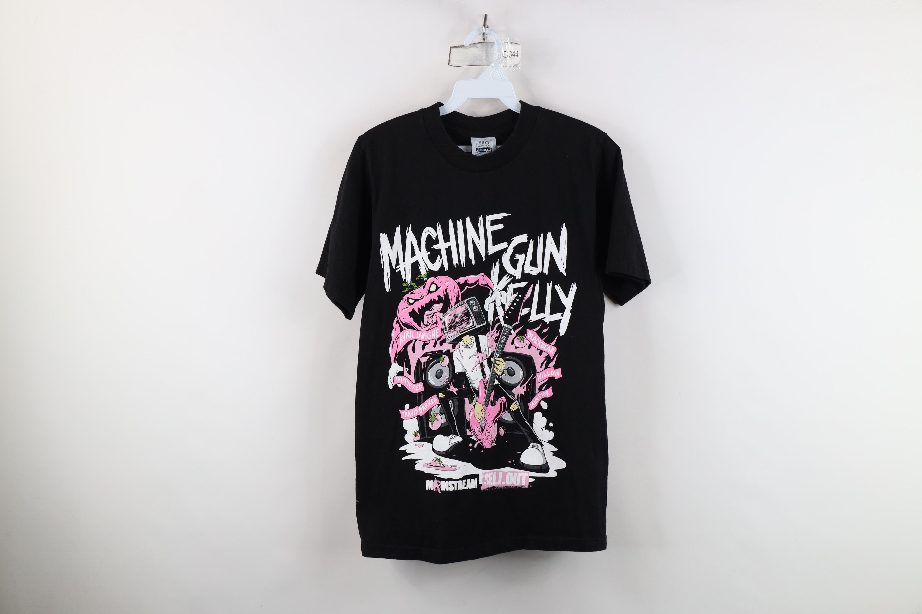Vintage Machine Gun Kelly Spell Out Mainstream Sellout Tour T-Shirt Size US S / EU 44-46 / 1 - 1 Thumbnail