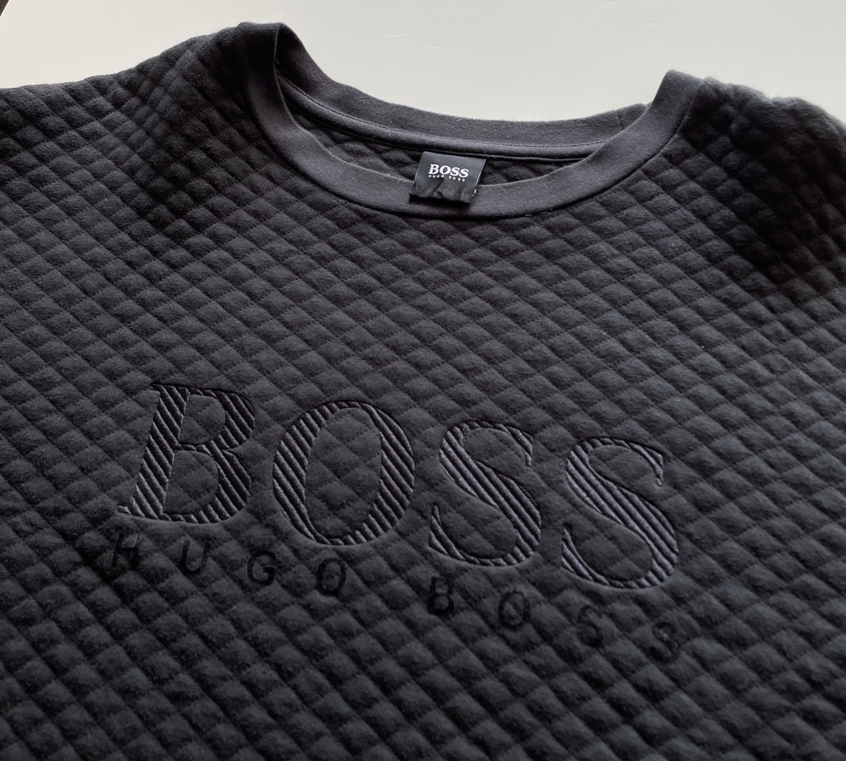 Hugo Boss Hugo Boss quilted crewneck black size S Size US S / EU 44-46 / 1 - 1 Thumbnail