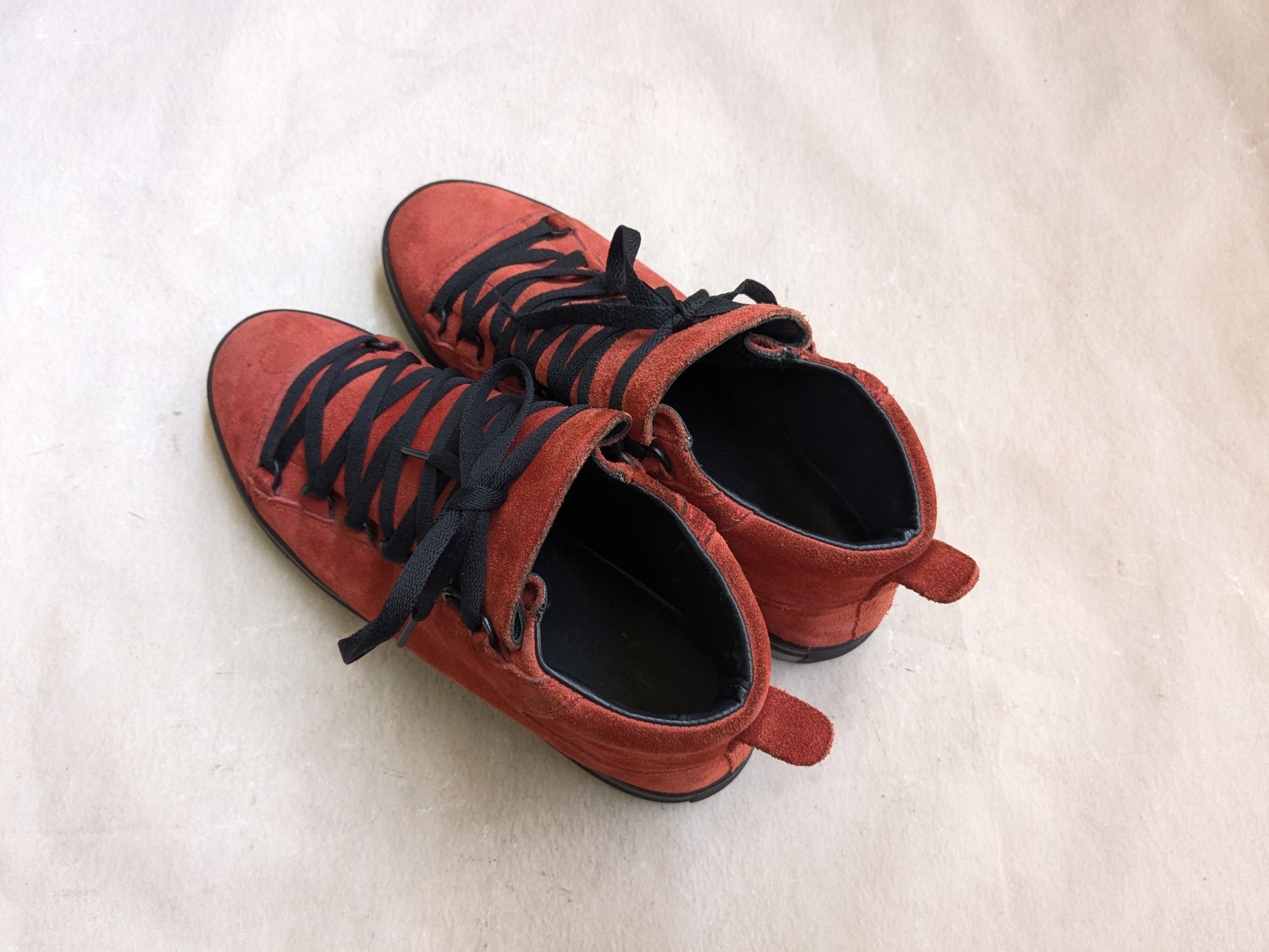 Balenciaga Balenciaga Arena Red Suede 10 Leather High Tops Black Size US 10 / EU 43 - 11 Thumbnail