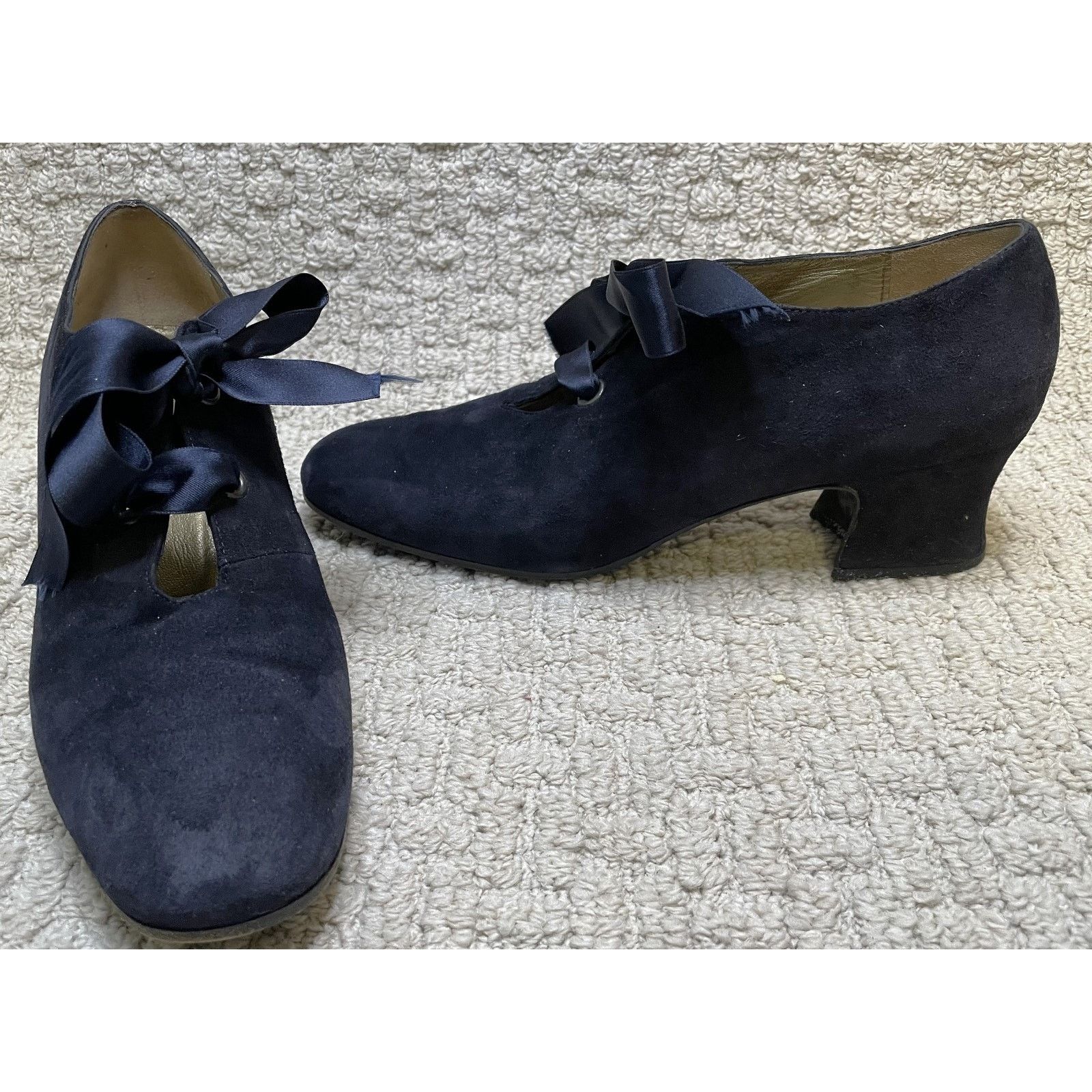 Yves Saint Laurent Yves Saint Lauren Shoes 9M Navy Blue Lace Up Victorian Look Size US 9 / IT 39 - 2 Thumbnail