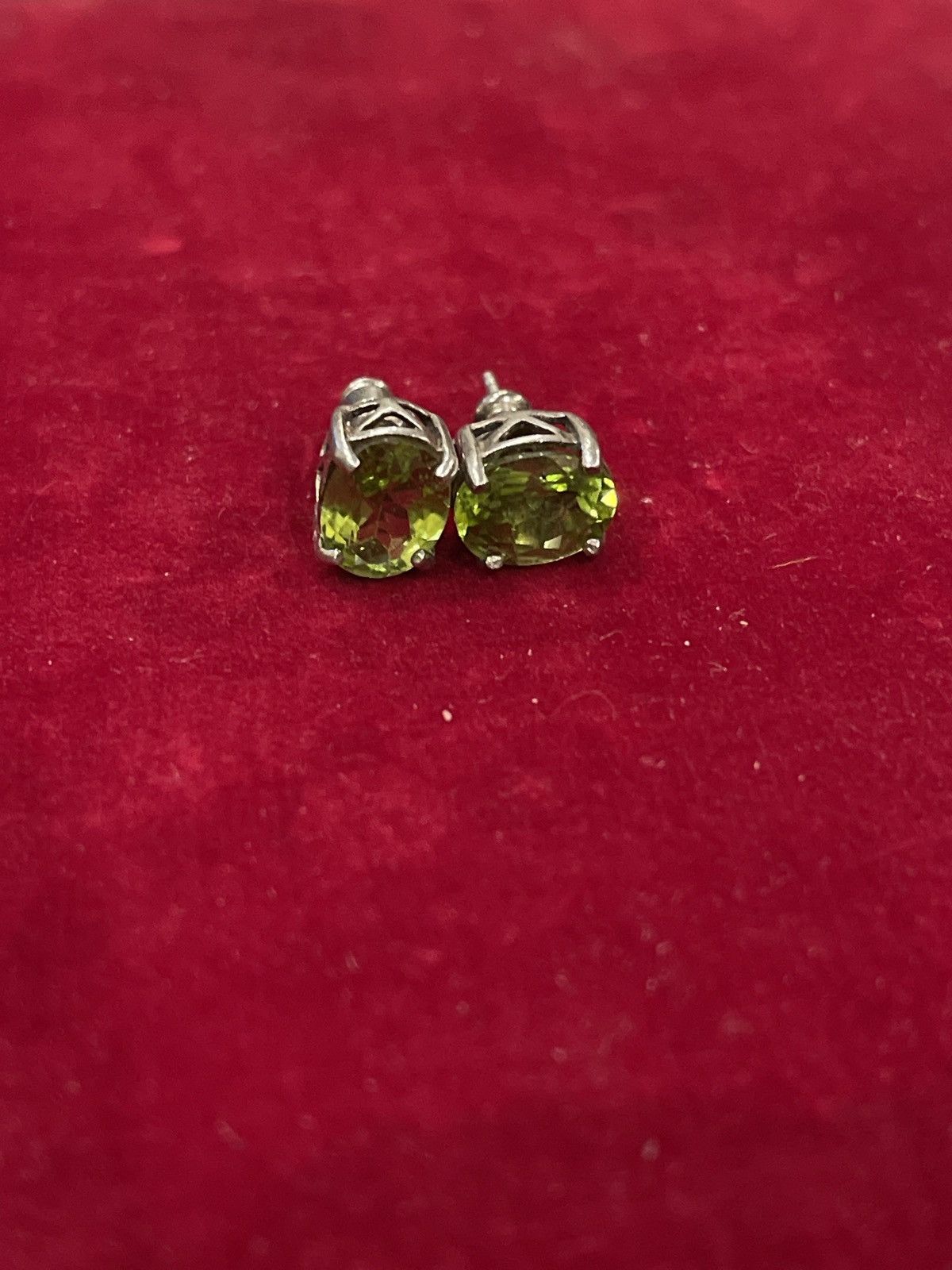 Vintage 925 sterling silver peridot earrings oval cut Size ONE SIZE - 1 Preview