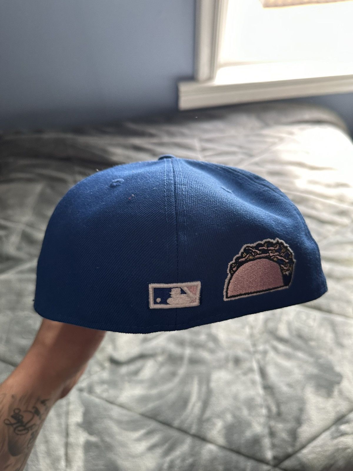 New Era LA dodgers embroidered 7 1/4 new era fitted hat Size ONE SIZE - 2 Thumbnail