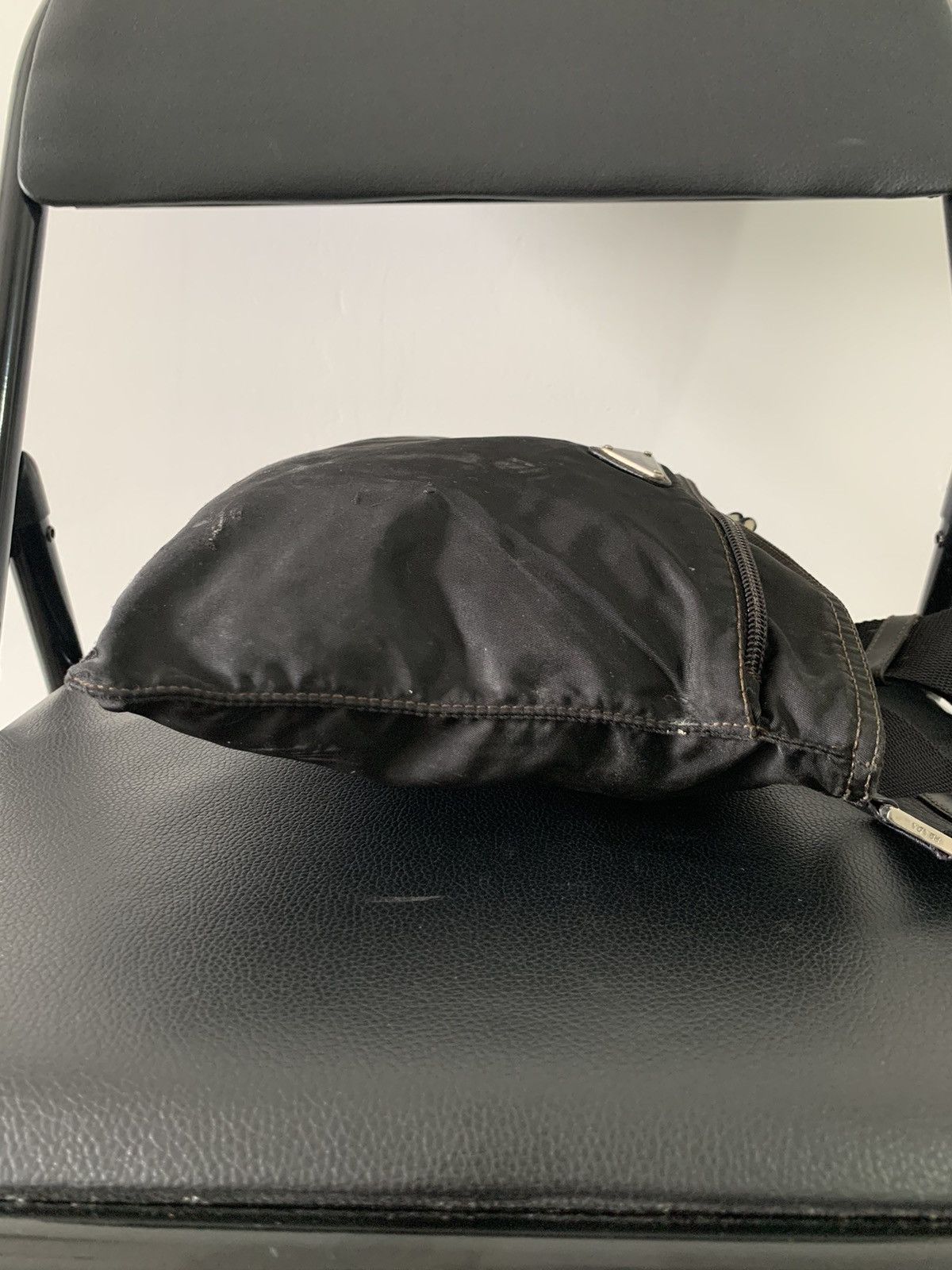 Prada Vintage Prada Black Sling Crossbody Medium Bag Size ONE SIZE - 5 Thumbnail