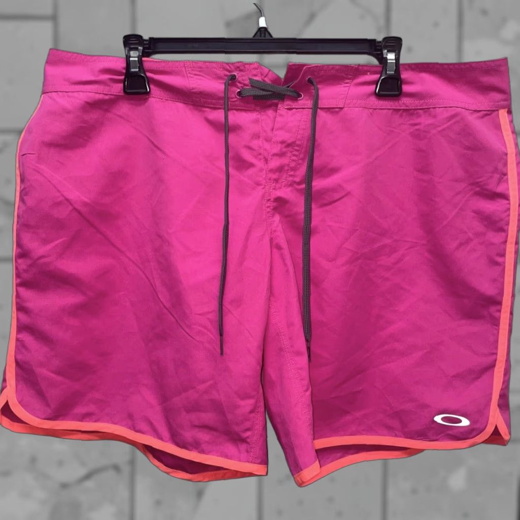 Oakley NWT Oakley Shorts Polyester Pink/Orange hydrofuse Womens XL 8 Size 40" / US 18 - 1 Thumbnail