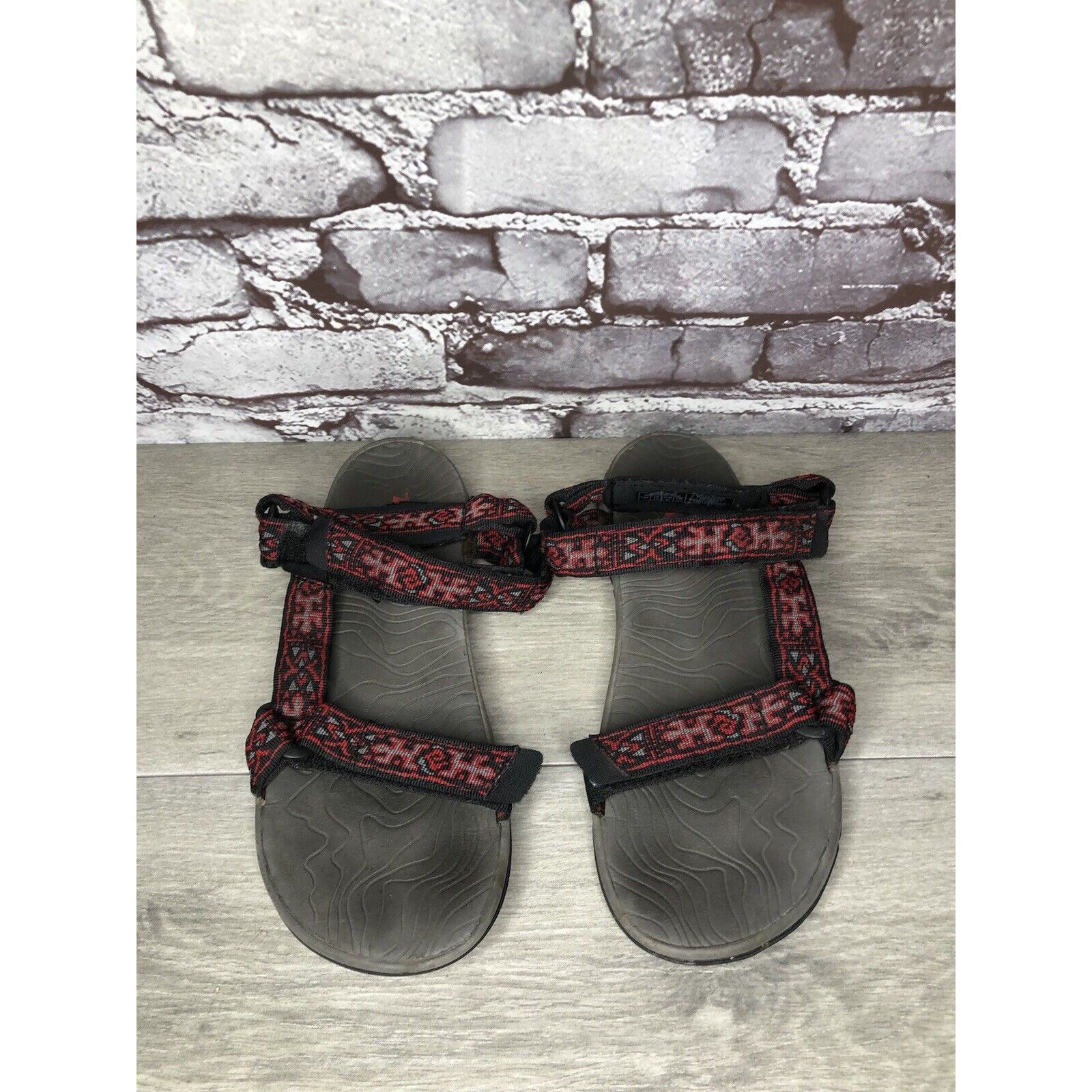 Teva Teva Hurricane 3 Red Black Lizard Print Nylon Strappy Hiking Size US 7 / EU 40 - 2 Thumbnail