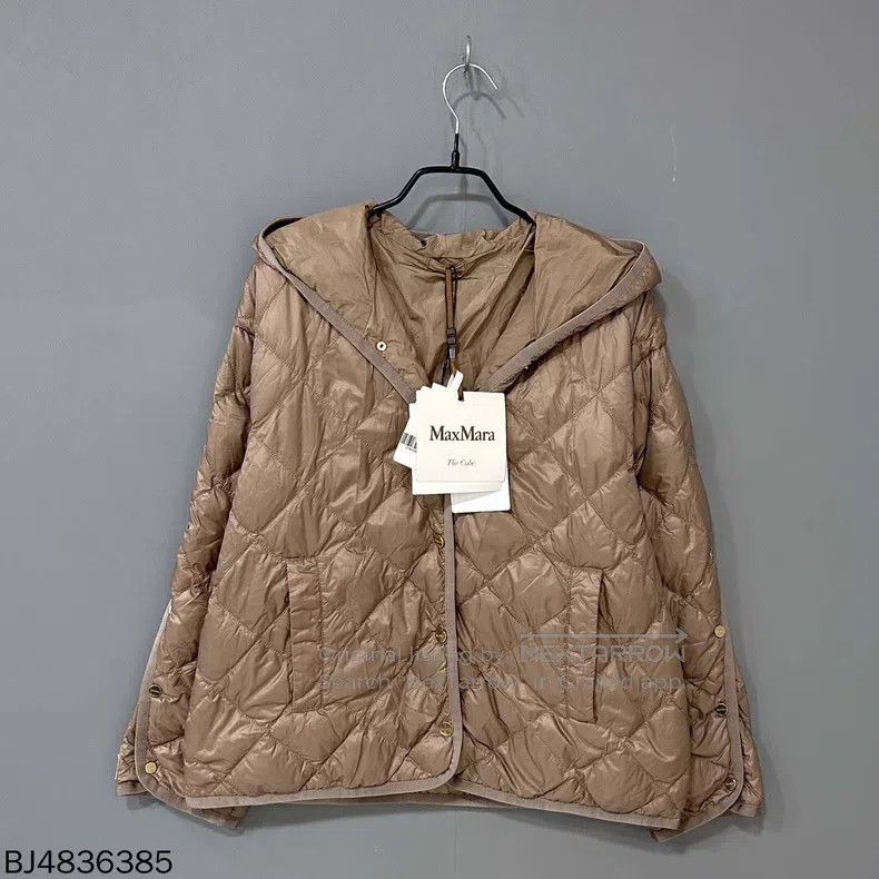 Max Mara Max Mara Quilted Thin Puffer Jacket Size XS / US 0-2 / IT 36-38 - 1 Thumbnail
