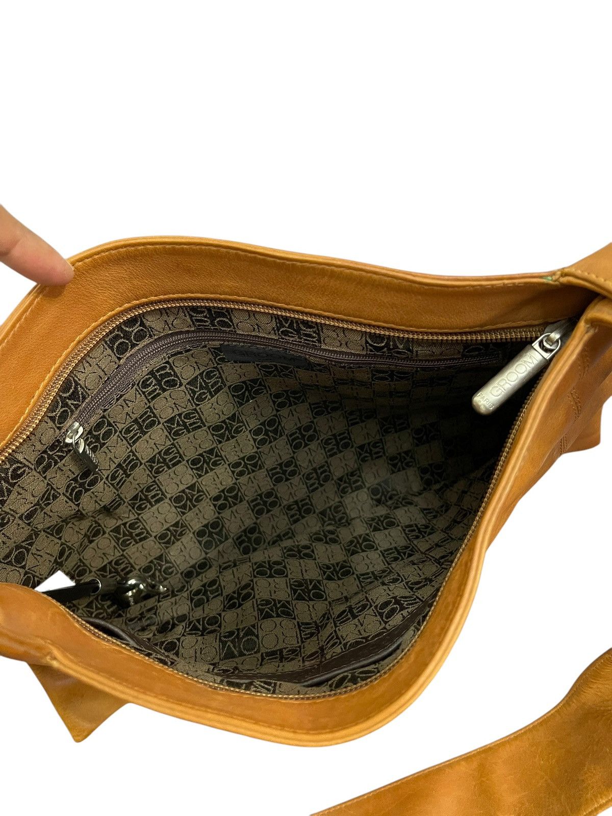 Genuine Leather Full Leather Patina Groom Paris Shoulder Bag 1🟩4 Size ONE SIZE - 22 Thumbnail
