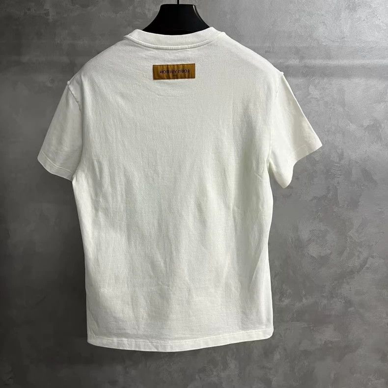 Louis Vuitton Louis Vuitton White Letter Logo Embroidered Crew Neck Shor Size US S / EU 44-46 / 1 - 5 Thumbnail
