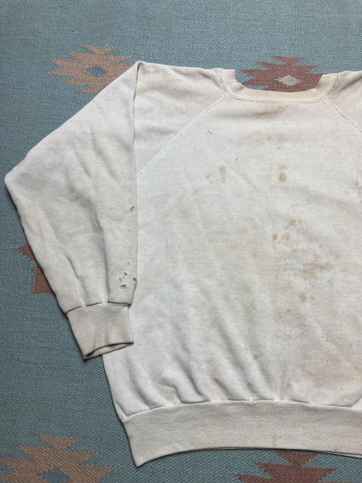 Vintage 80s crewneck sweatshirt blank white grunge distressed Large Size US L / EU 52-54 / 3 - 9 Thumbnail