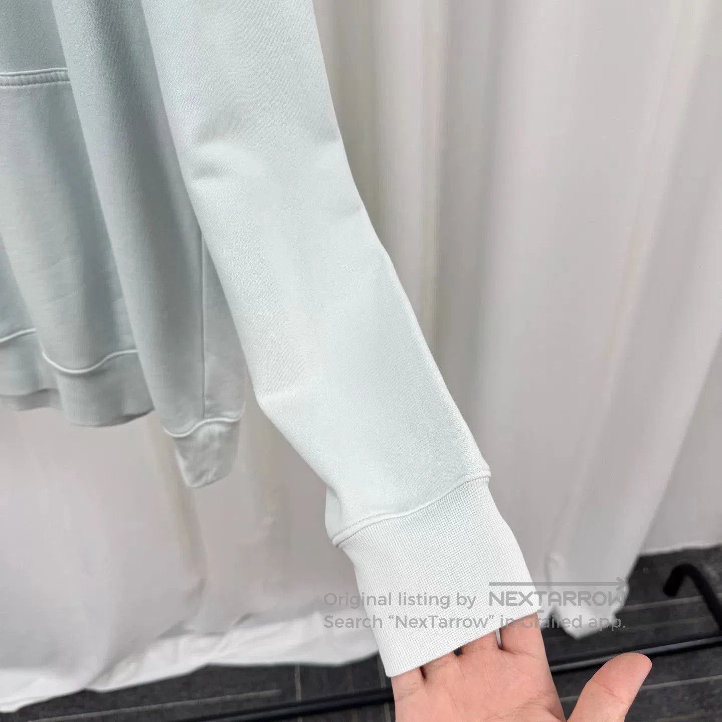 Burberry Burberry Embroidered Letter Hoodie in Misty Blue. Size US S / EU 44-46 / 1 - 4 Thumbnail