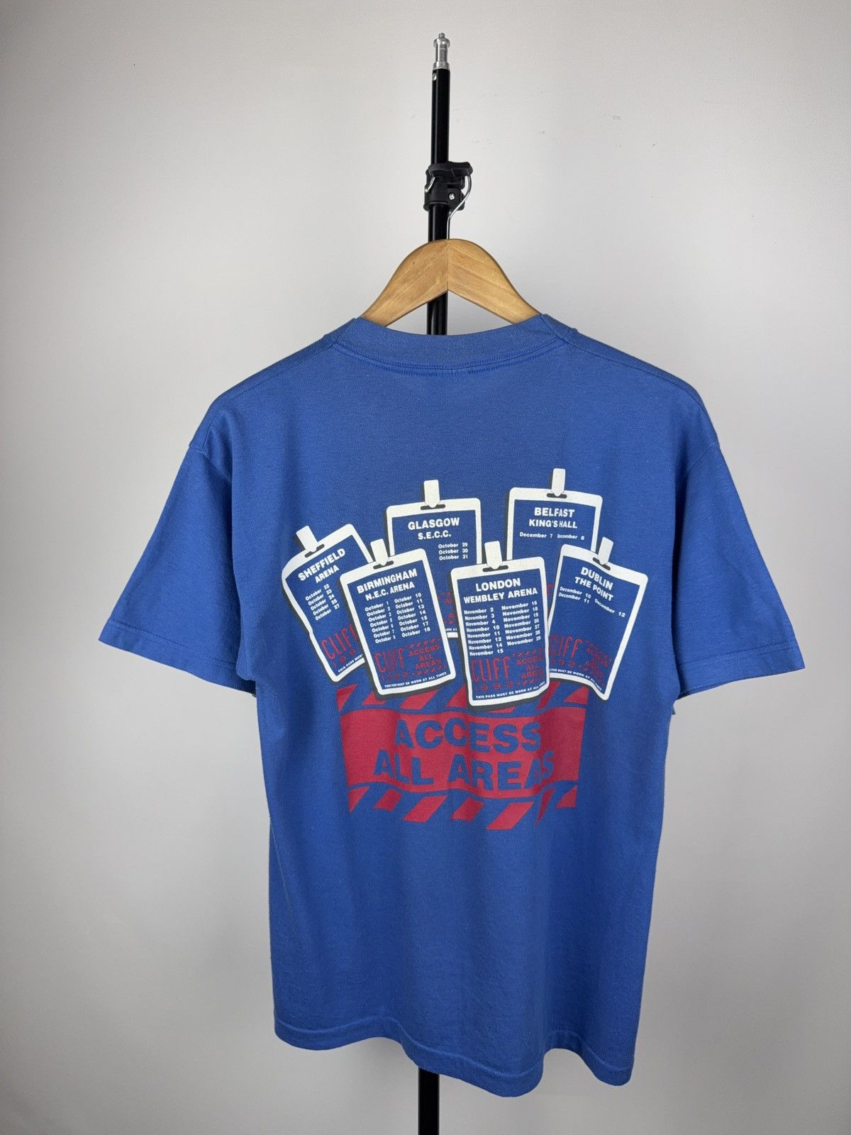 Band Tees Cliff Richard Access All Areas Tour Tee 90s UK Pop Vintage Size US M / EU 48-50 / 2 - 6 Thumbnail