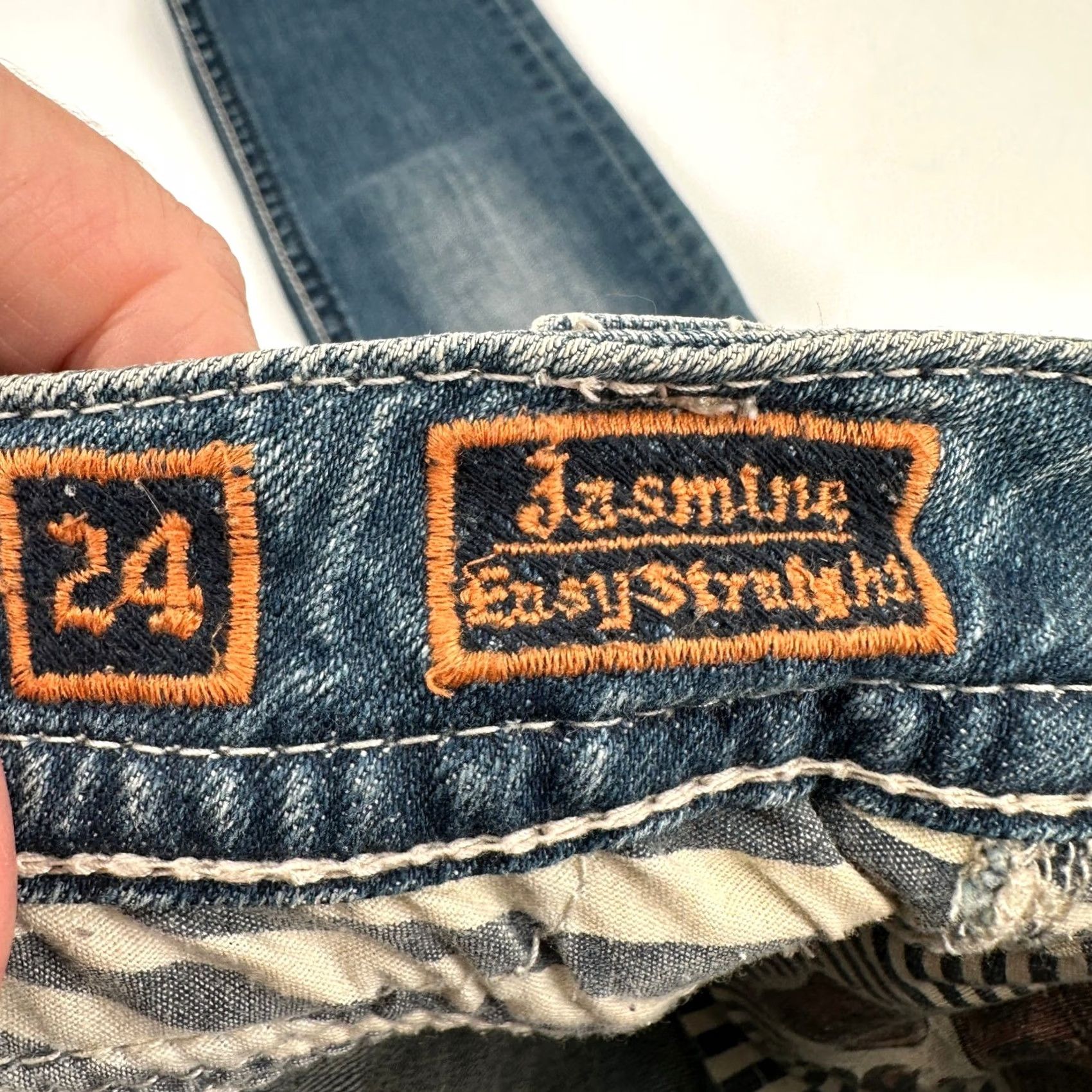 Vintage Rock Revival Jasmine Easy Straight Jeans Size 24 Medium Wash Buckle Bling Y2K Womens jeans Size 42" / US 20 - 3 Thumbnail