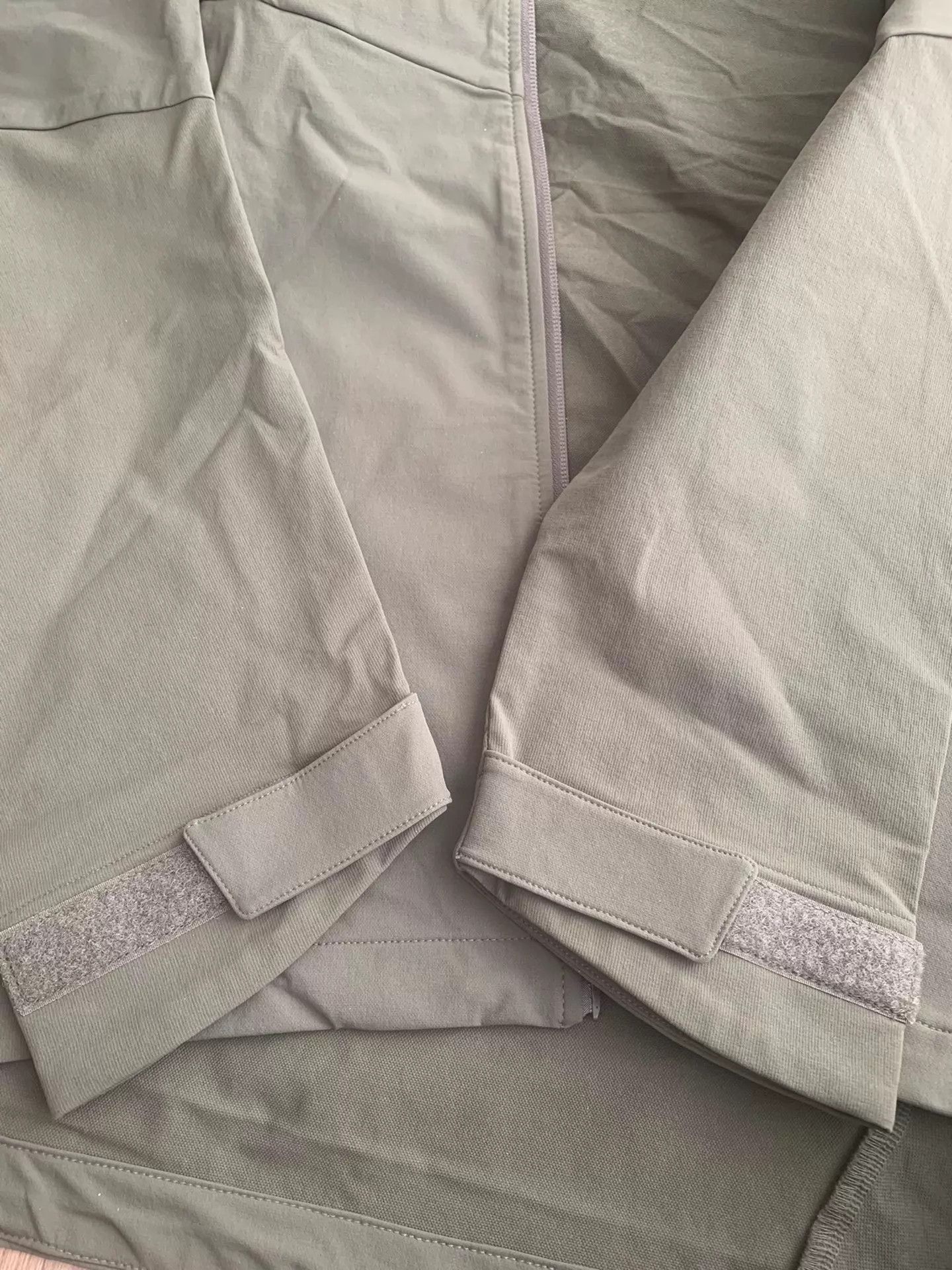 Tultex TUFTE Willow Men's Olive Green Softshell Jacket Size L Size US L / EU 52-54 / 3 - 8 Thumbnail