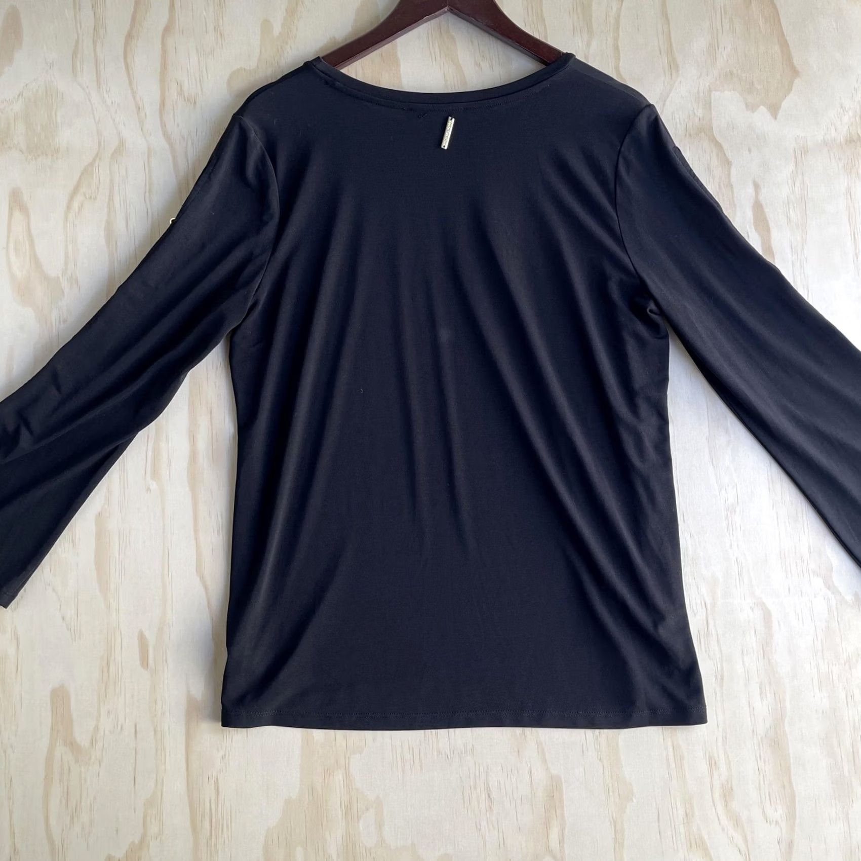 Michael Kors Michael Kors Blouse Womens Large Black Slit Long Sleeve Button Stretch Top Size L / US 10 / IT 46 - 4 Thumbnail