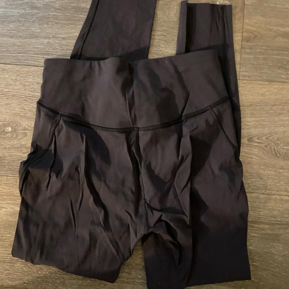 Lululemon Lululemon Black Full Length Leggings Size 30" / US 8 / IT 44 - 3 Thumbnail
