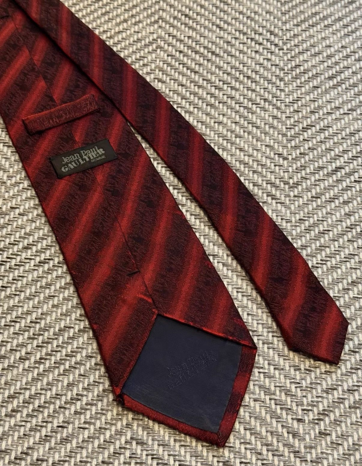 Jean Paul Gaultier Jean Paul Gaultier Wine Red Diagonal Stripe Logo Tie K24 Size ONE SIZE - 6 Thumbnail