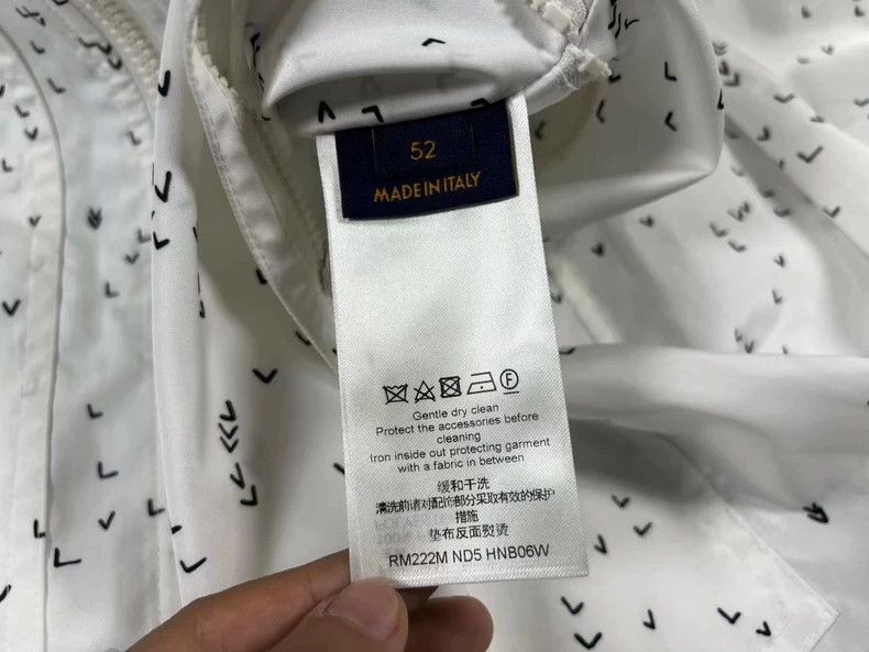 Louis Vuitton Louis Vuitton White paper airplane checkerboard small logo Size US L / EU 52-54 / 3 - 6 Thumbnail