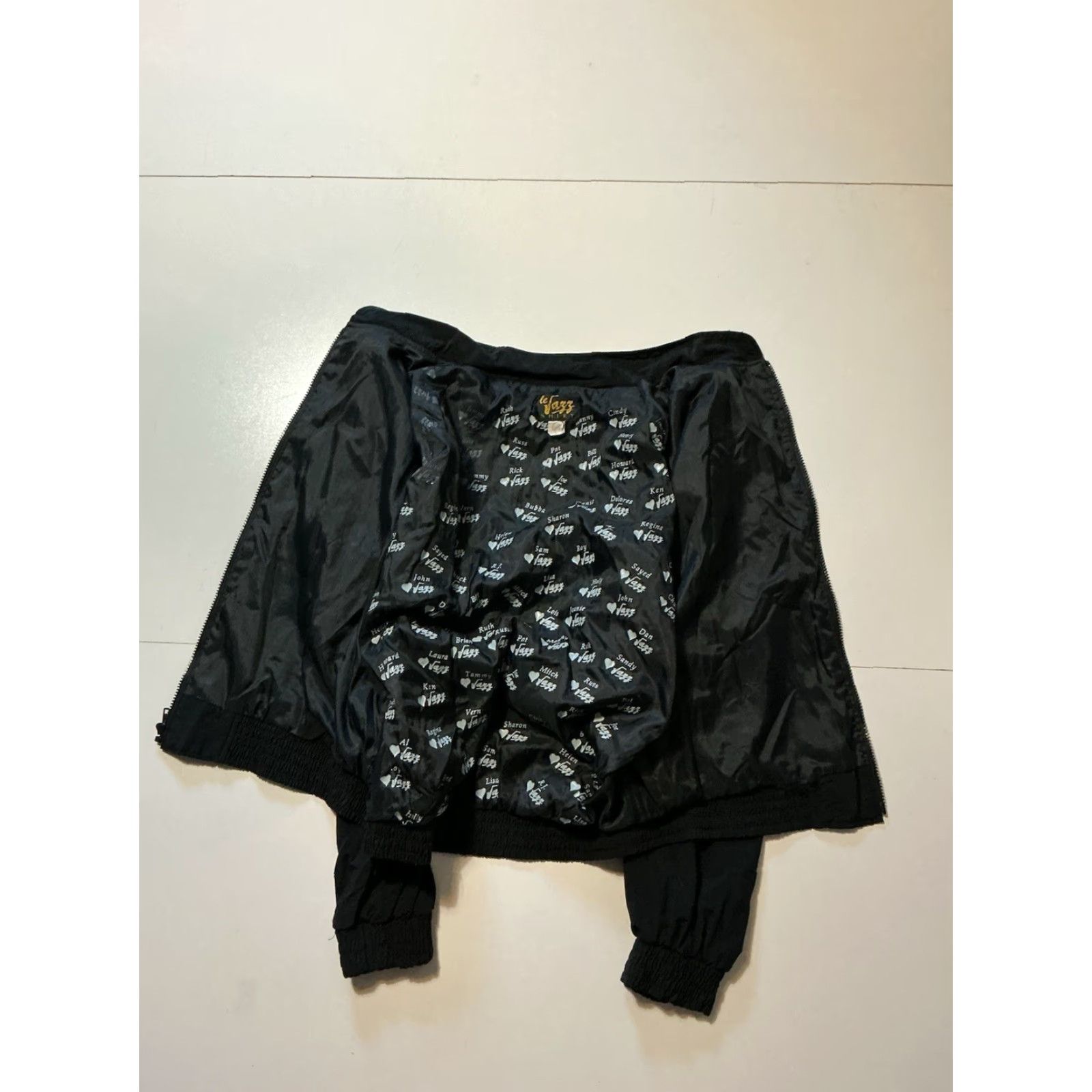 Vintage VINTAGE Le Jazz Shirt Windbreaker Zip Jacket Black Embroidered Long Beach Jazz Festival Sz. L Mens/Unisex 1990s Nylon Jacket Size US L / EU 52-54 / 3 - 5 Thumbnail
