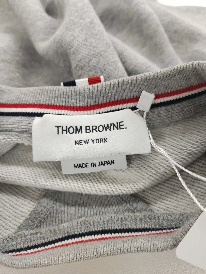 Thom Browne Thom Browne Gray four stripe hoodie Size US S / EU 44-46 / 1 - 3 Thumbnail