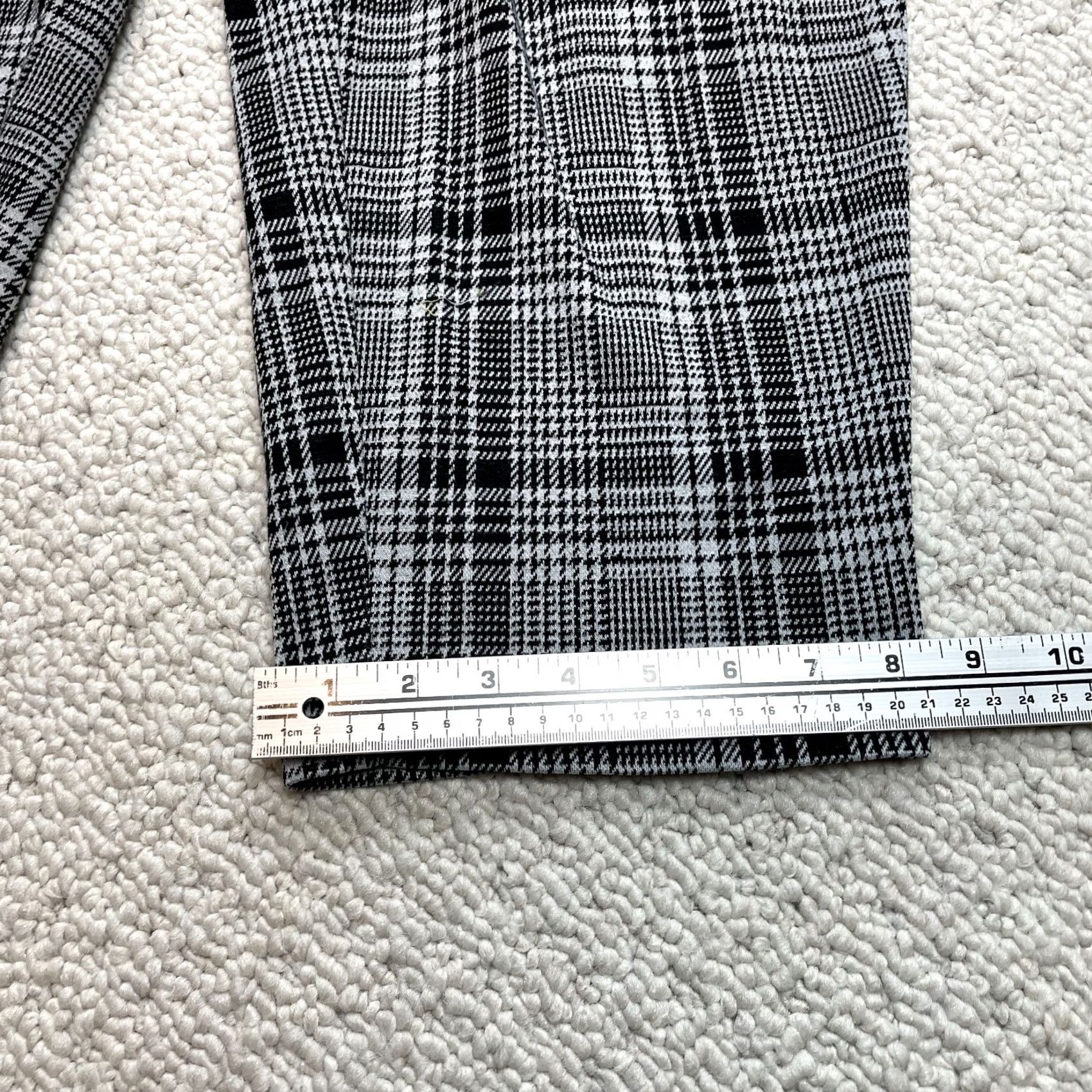 Vintage Ava & Viv Ankle Pants Womens 1X Gray Plaid Soft Stretch Pockets Drawstring 36x25 Size 40" / US 18 - 2 Thumbnail