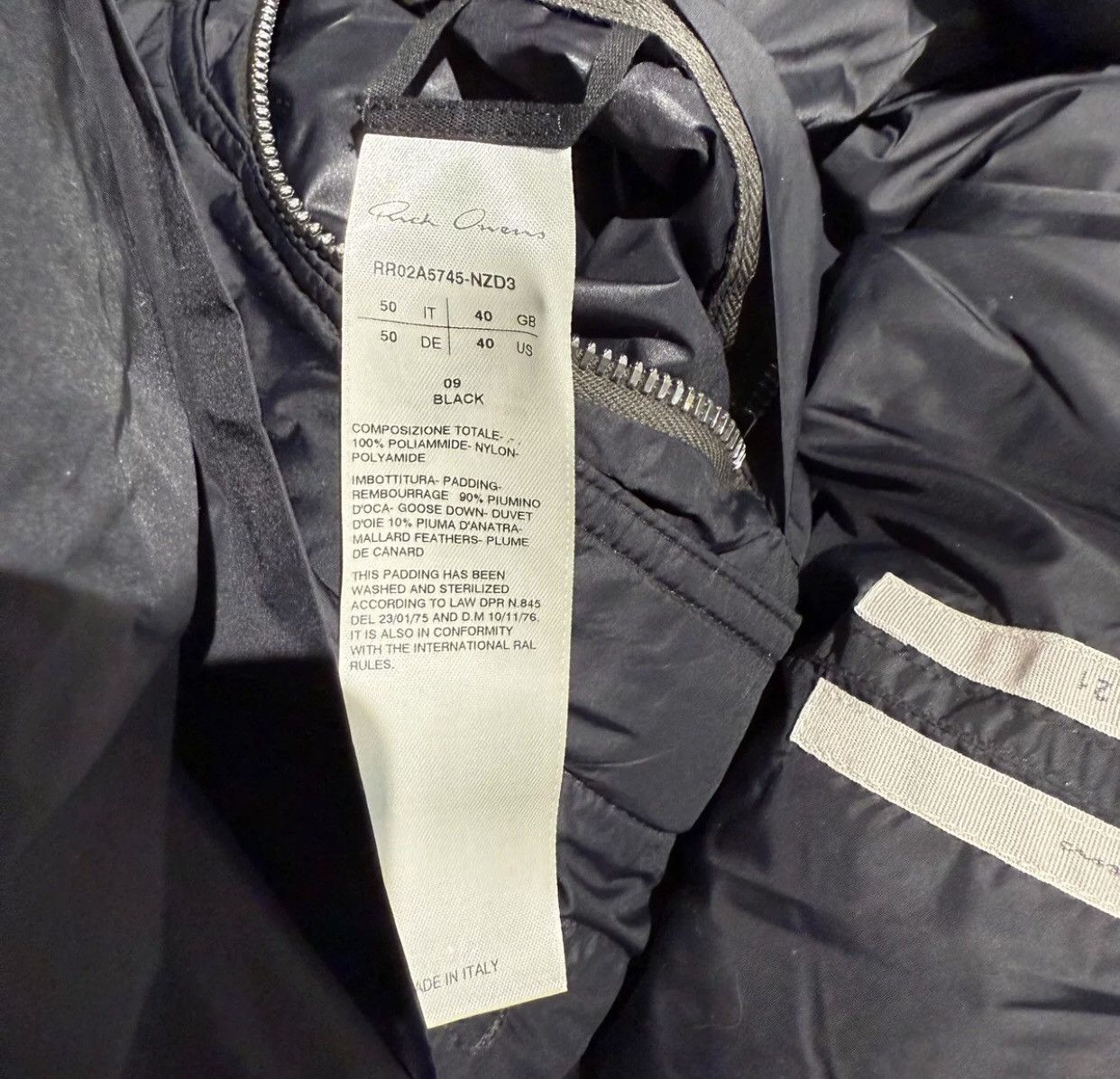 Rick Owens Rick owens mainline show style scarf down jacket2412- Size US M / EU 48-50 / 2 - 6 Thumbnail