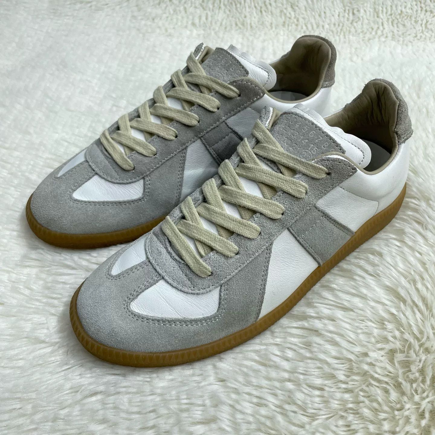 Maison Margiela Maison Margiela Replica Calfskin Women's Trainers Size US 6 / IT 36 - 1 Thumbnail