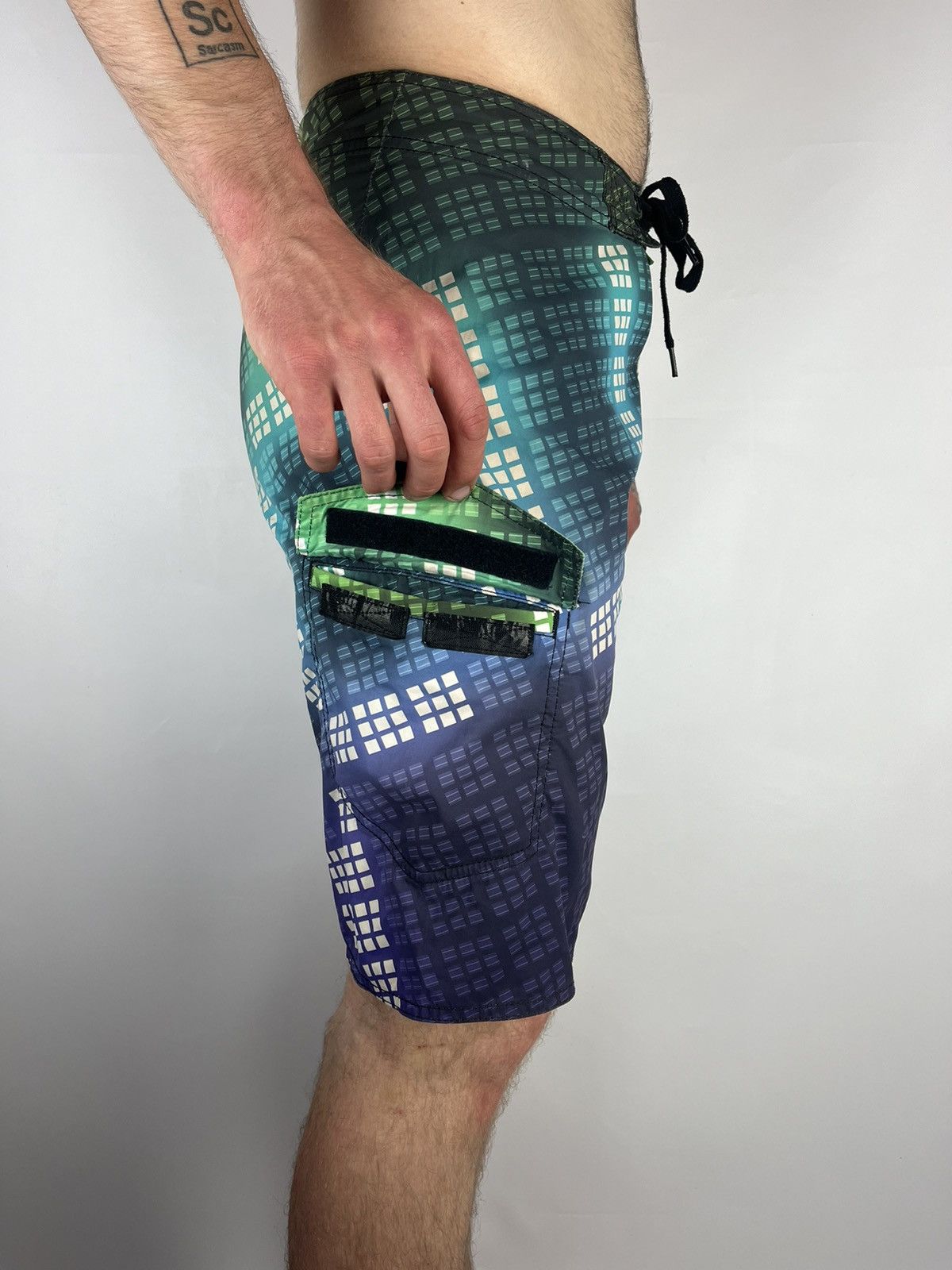 Rip Curl 🏄‍♂️Rip Curl short surf swim multicolor size L Size US 33 - 3 Thumbnail