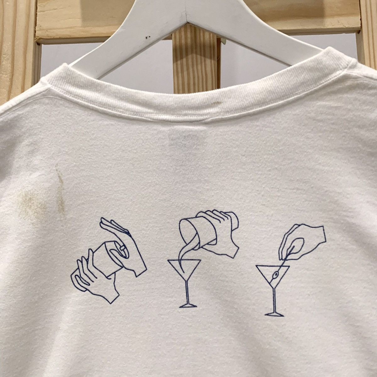 Vintage SKYY Vodka Promo T Shirts Size US XL / EU 56 / 4 - 5 Thumbnail