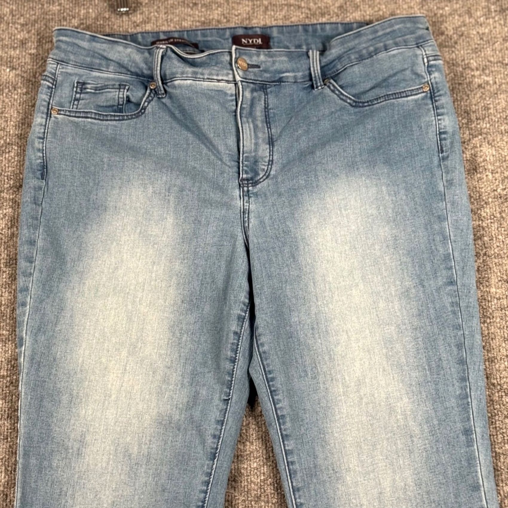 NYDJ NYDJ Elodie Marilyn Straight Leg Jeans Light Wash Slimming Lift & Tuck Technology 14W Rip 5-Pocket Denim Jeans Women Slim Straight Size 36" / US 14 / IT 50 - 2 Thumbnail