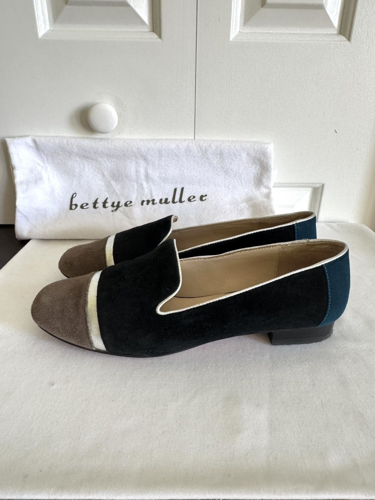 Other BETTYE MULLER Navy/Multicolor Suede Flat Shoes 8,5 EUC Size US 8.5 / IT 38.5 - 1 Thumbnail