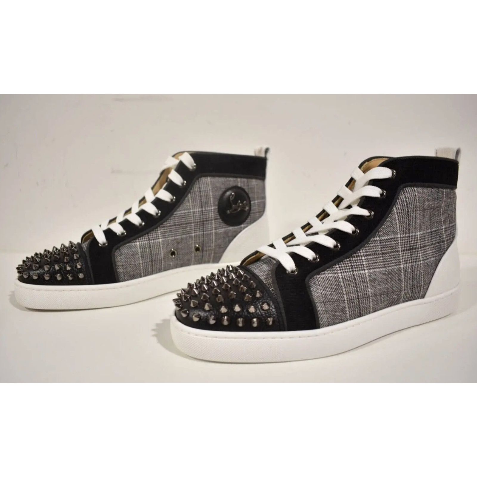 Christian Louboutin Christian Louboutin Mens Lou Spikes Orlato Flat Grey Size US 9 / EU 42 - 10 Thumbnail