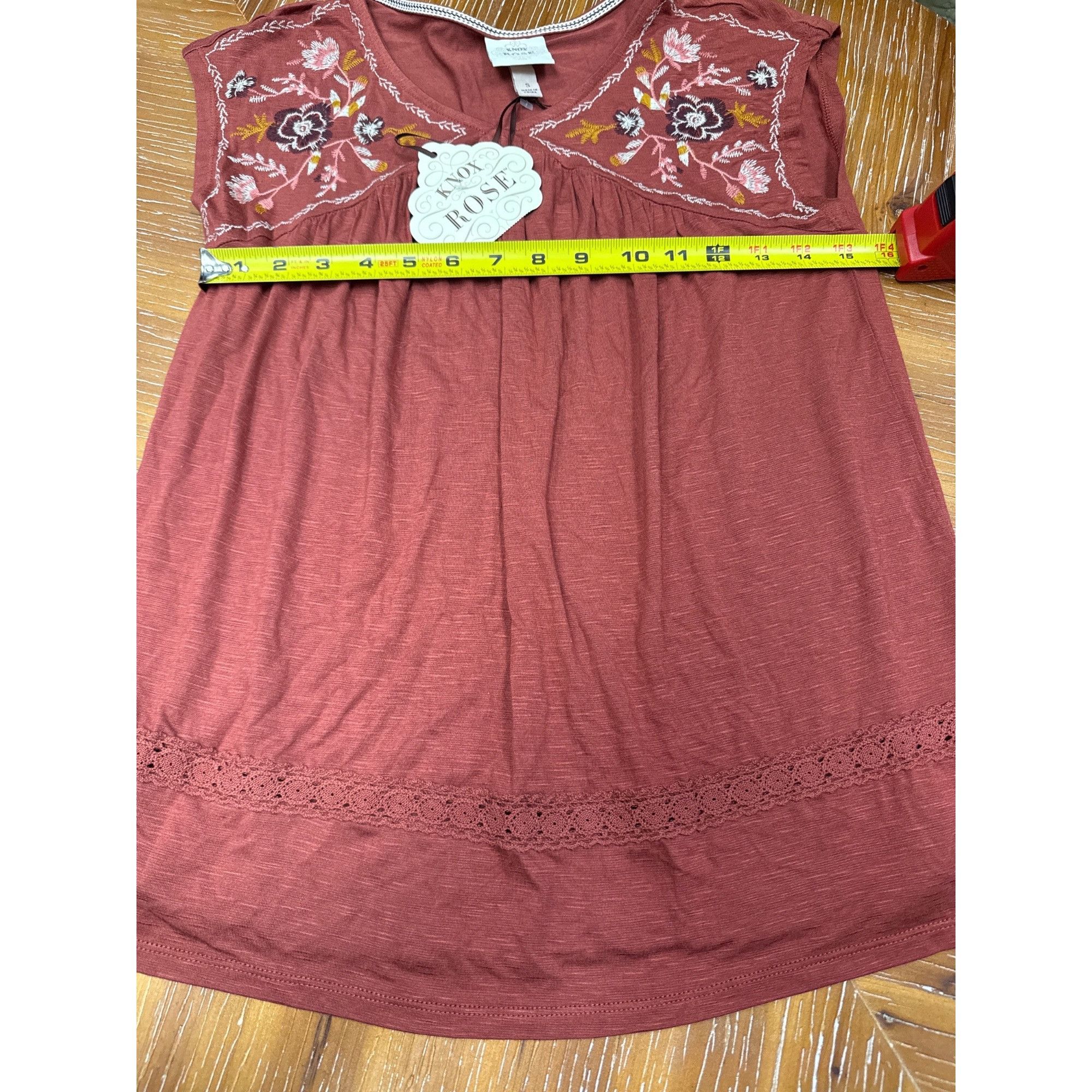 Other Knox Rose Embroidered Sleeveless Top Small Rayon/Spandex Ble Size S / US 4 / IT 40 - 5 Thumbnail