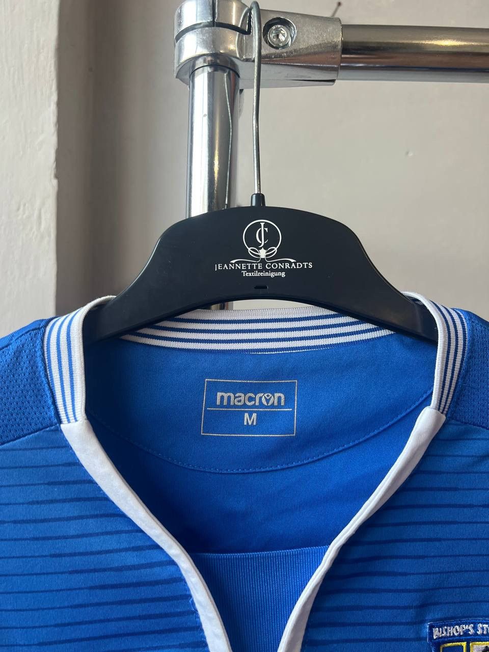 Macron 2019/20 BISHOP’S STORTFORD FC #18 HOME SOCCER JERSEY SHIRT M Size US M / EU 48-50 / 2 - 5 Thumbnail