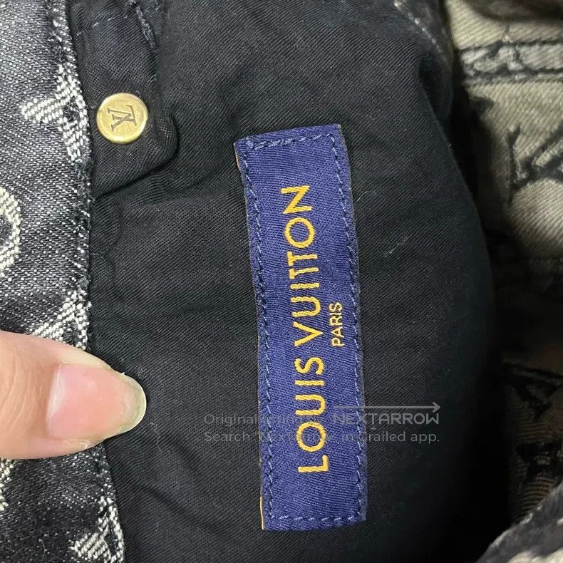 Louis Vuitton Louis Vuitton Logo Full Print Loose Jeans Size US 28 / EU 44 - 5 Thumbnail