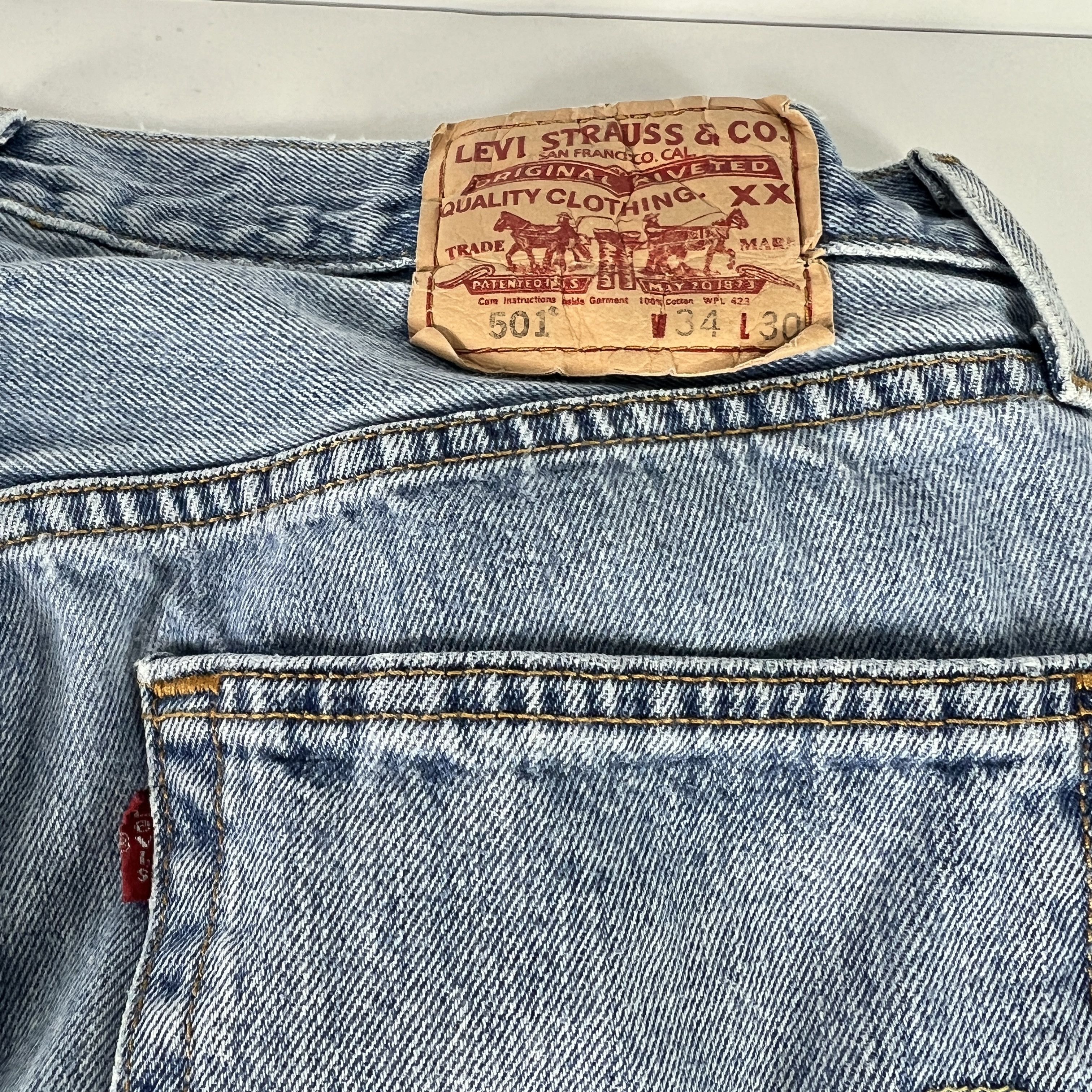 Levi's × Vintage Y2K Levi's Jeans 501 XX Original Straight Blue Faded Denim Size US 34 / EU 50 - 16 Thumbnail