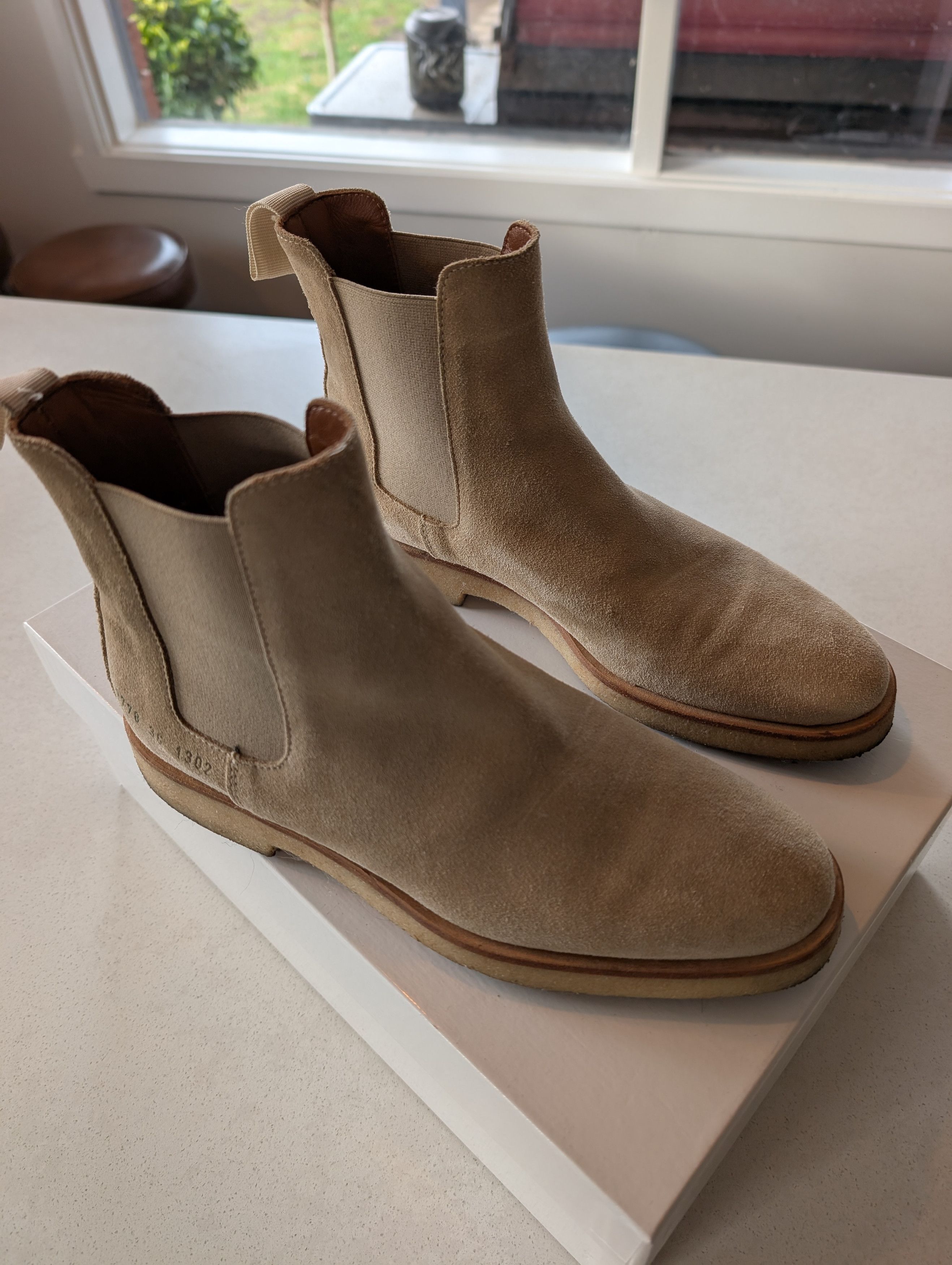 Common Projects Common Projects Chelsea boots Suede Tan Size US 6 / IT 36 - 1 Thumbnail