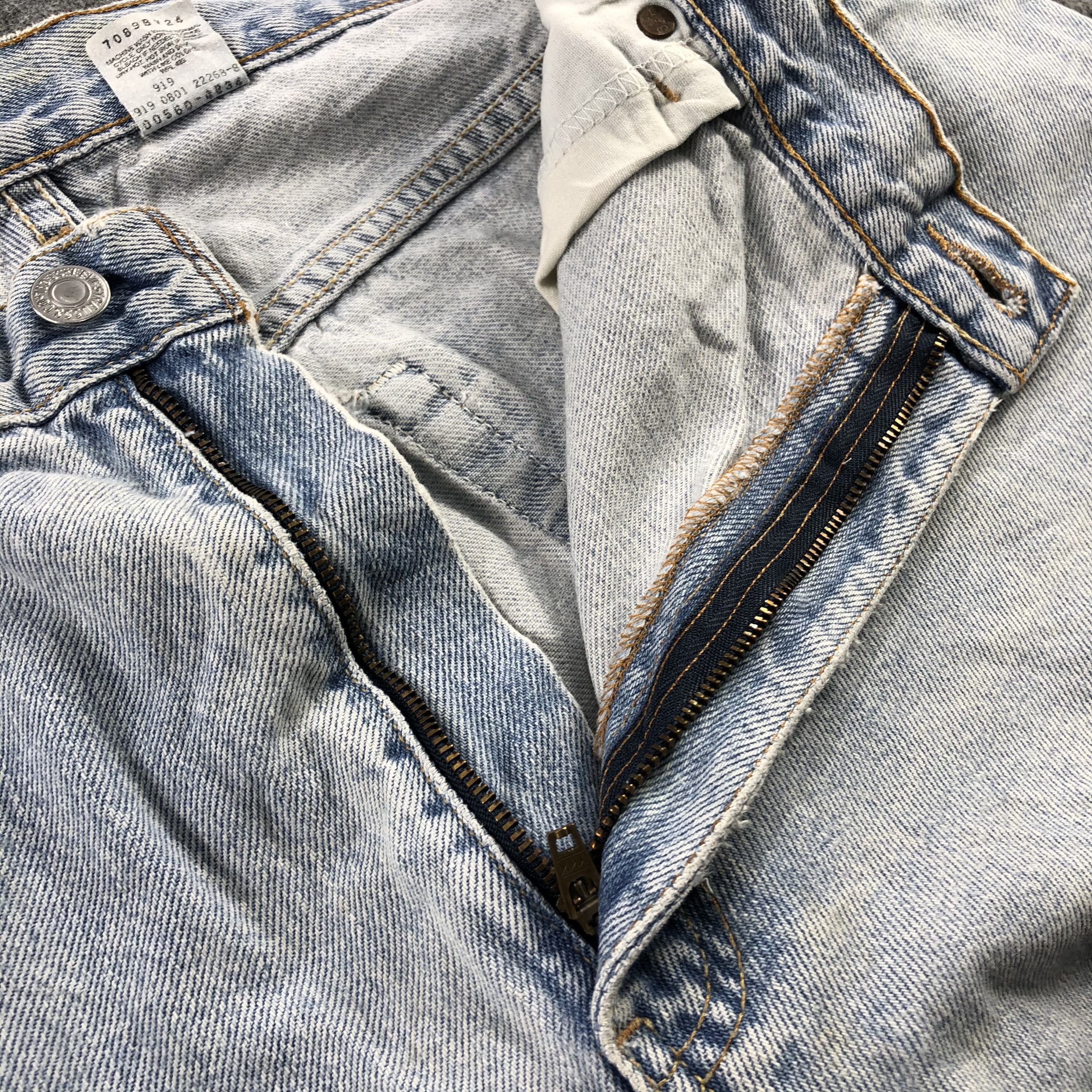 Levi's 90s Vintage Light Wash Levis 560 Jeans-J2334 Size US 34 / EU 50 - 8 Thumbnail