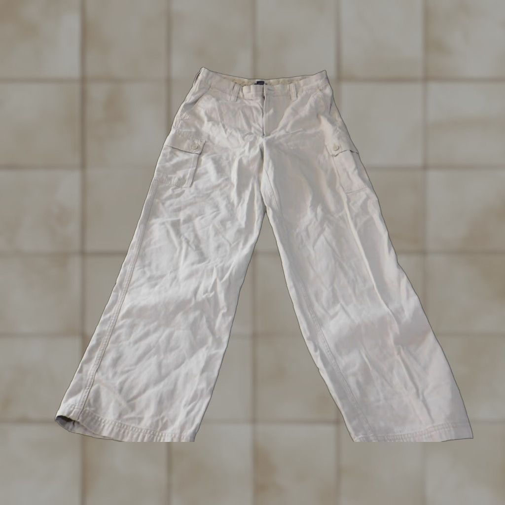 Izod IZOD Pants 32x29 Beige Straight Chino Casual Men's Regular 32in Inseam American Pattern Solid Front Flat Front Button Pockets Vintage No Size US 32 / EU 48 - 1 Thumbnail