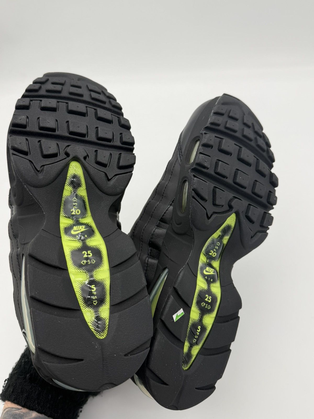 Nike × atmos Nike Air Max 95 Big Bubble SE Atmos Harajuku Size US 8.5 / EU 41-42 - 6 Thumbnail