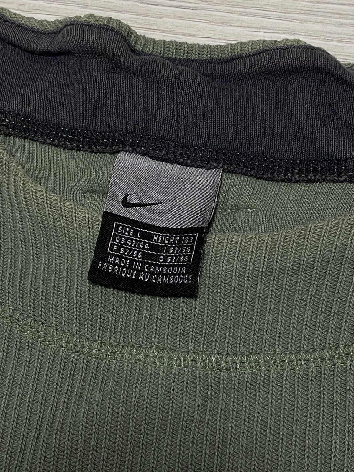 Nike Nike Vintage Sweatshort Size US L / EU 52-54 / 3 - 6 Thumbnail
